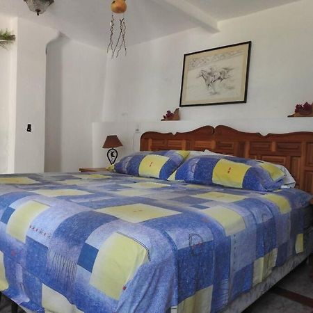 Habitacion Independiente A Pie Del Lago Con Ac Tequesquitengo Exterior foto